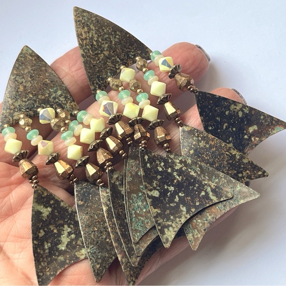 Vintage Uranium Bead Mixed Patina Metal Artisan Fringe Dangle Arrowhead Earrings - Picture 5 of 14